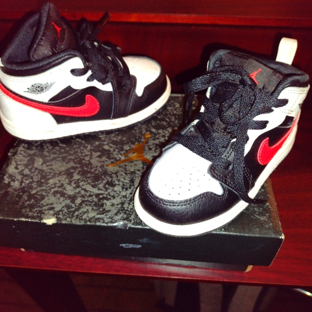 Nike AIR JORDAN 1 MID TD "Chile Red" (Cs7)